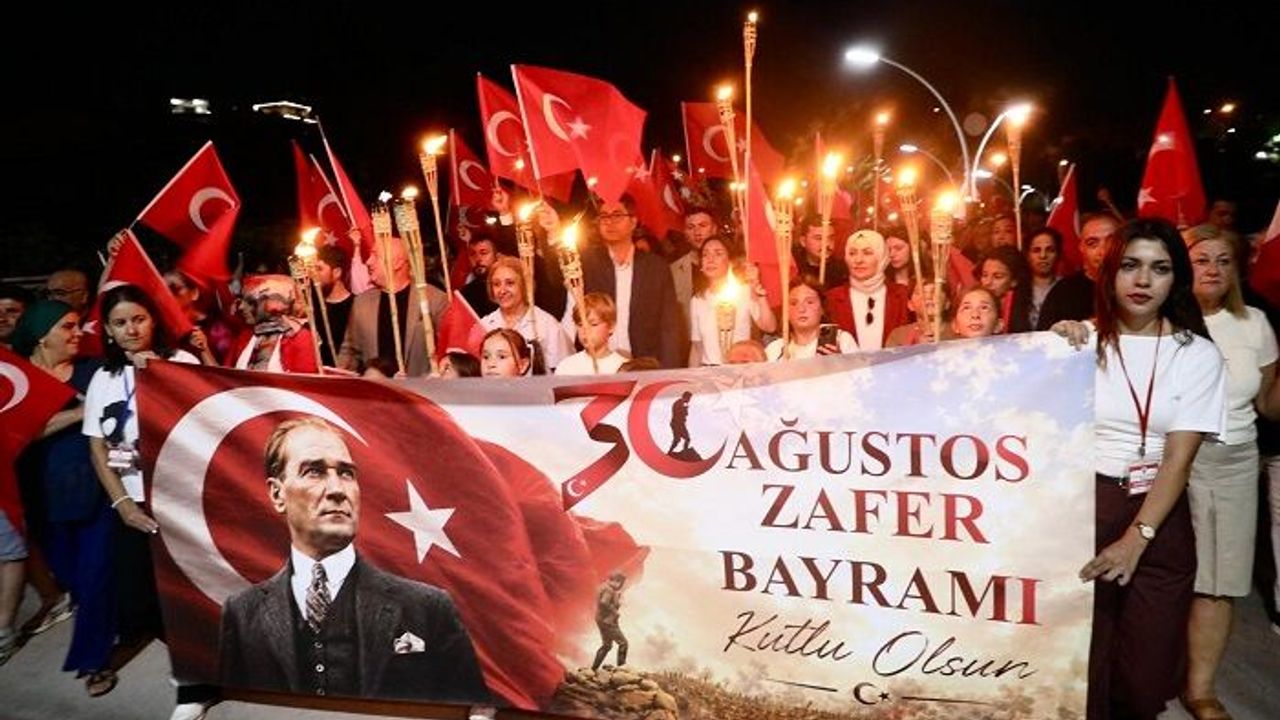 Menderes’te 30 Ağustos Zafer Bayramı iki günlük programla kutlandı