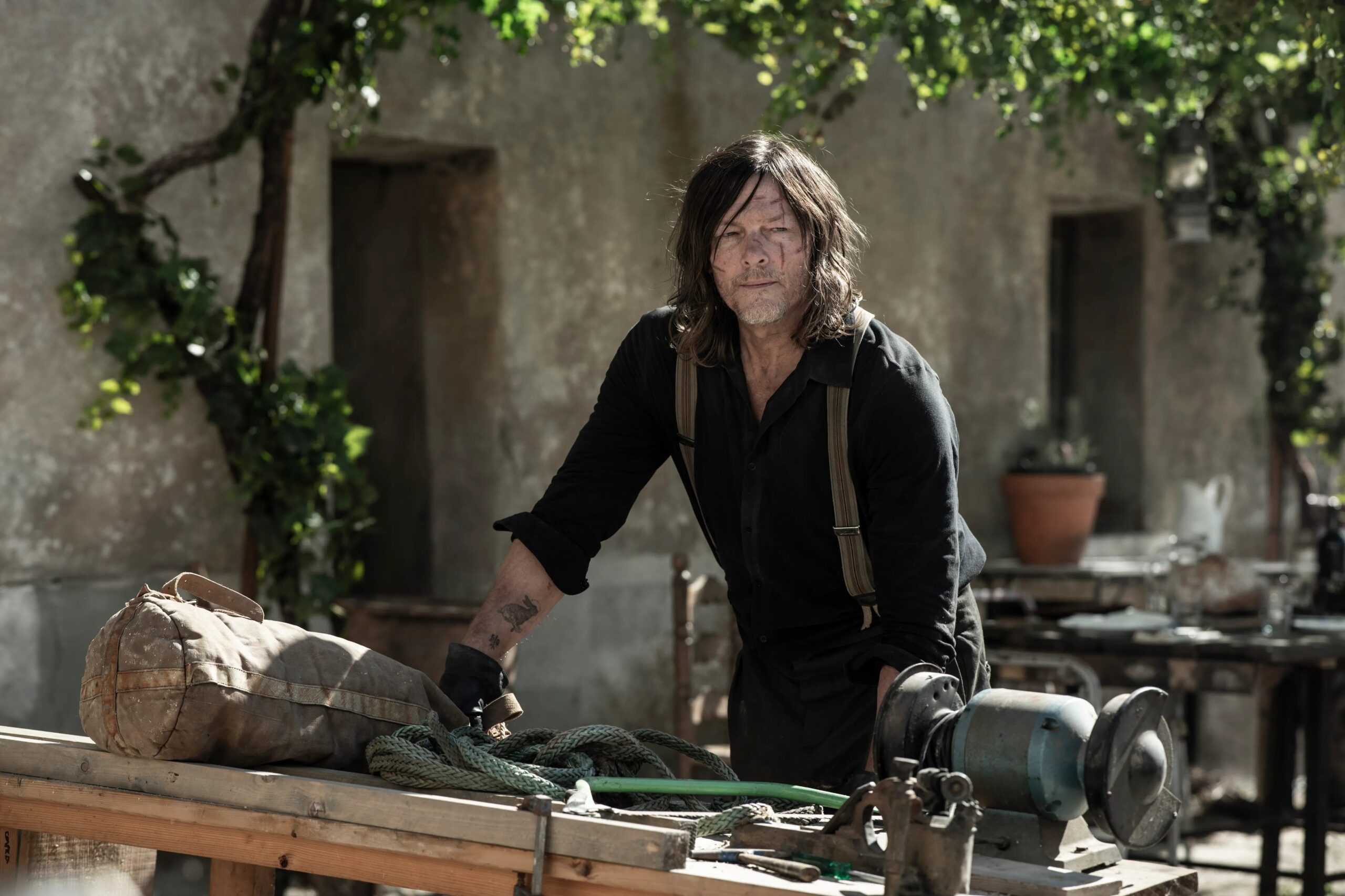The Walking Dead yıldızı yeni aksiyon dizisine katıldı